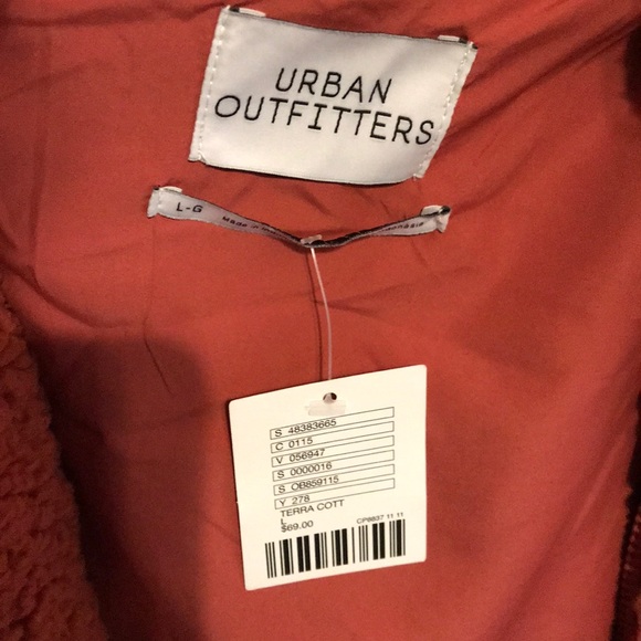 Urban Outfitters Crop Sherpa - Picture 2 of 4